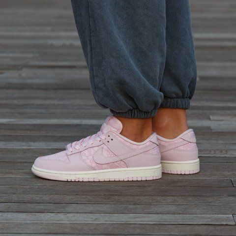 Nike SB Dunk Low &lsquo;LACE PACK - REGAL PINK&rsquo; 2357-1283976 фото