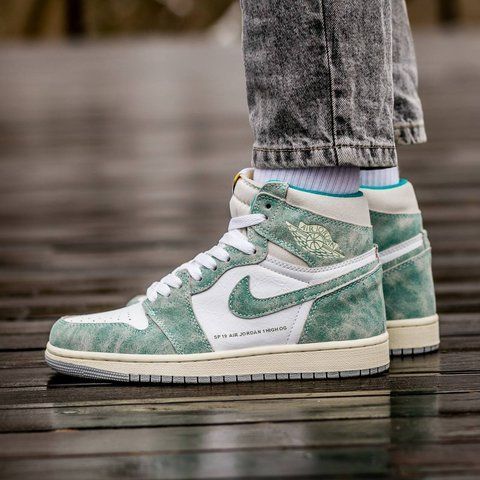 Air Jordan Retro 1 High Turbo Green 1075-1341711 фото