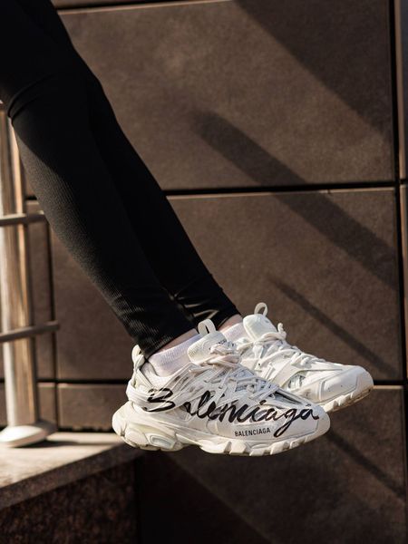 Balenciaga Track Signature Sneaker White Black ND BL013-1502021 фото