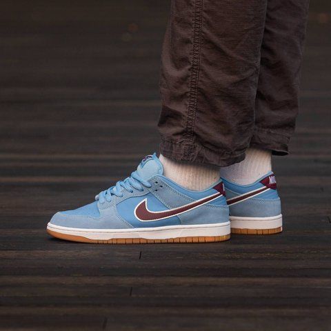 New Nike SB Dunk Low &ldquo;Philllies&rdquo; 1415-638427 фото