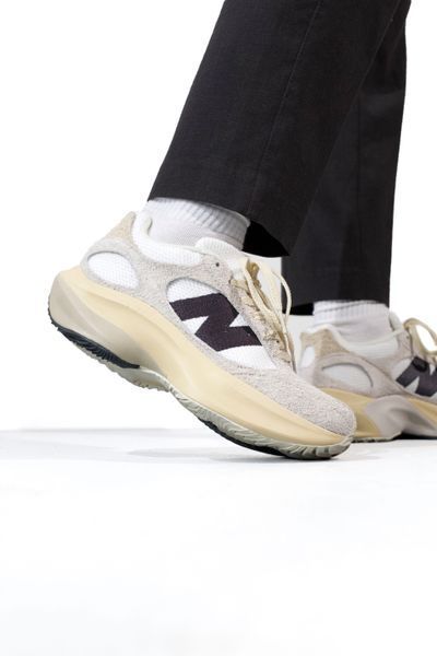 New Balance Warped Runner Beige/White nbl-0235-587652 фото