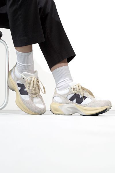 New Balance Warped Runner Beige/White nbl-0235-587652 фото