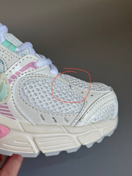 Nike V5 RNR White/Pink БРАК 1052 nik-0844-1052-1662719 фото