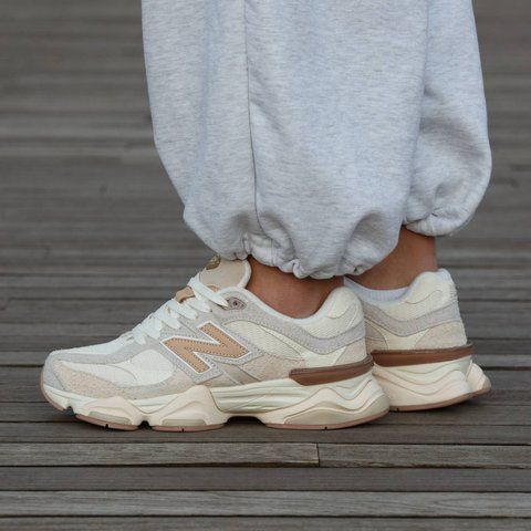 New Balance 9060 Beige Orange 2699-1588610 фото