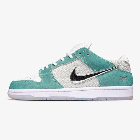 April Skateboards x Dunk Low SB 'Turbo Green' Nike G221-696464 фото
