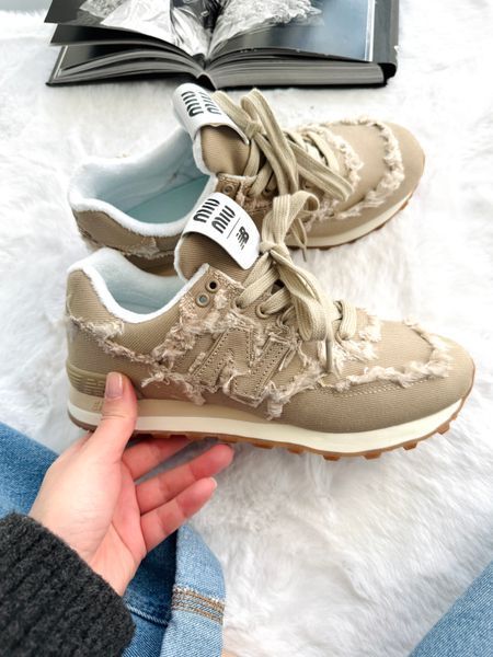 New Balance 574 x Miu Miu Beige nbl-0392-1105861 фото