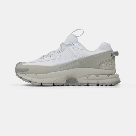 Nike Vomero Roam White Beige #art1453-1110766 фото