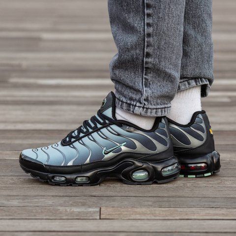Nike Air Max TN Plus Black Grey 1960-923330 фото