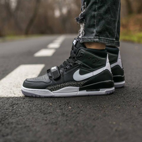 Air Jordan Legacy Black White 1569-784726 фото