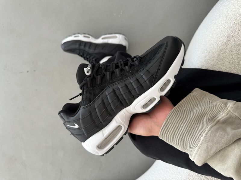 Nike Air Max 95 Black/White nik-0499-892334 фото