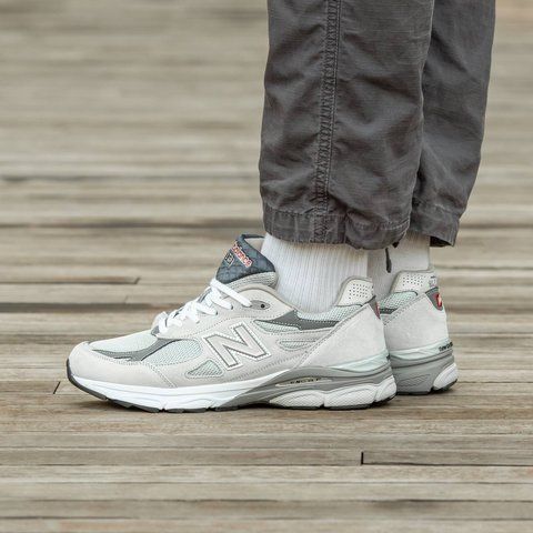 New Balance 990 v3 White\Grey 1376-638513 фото