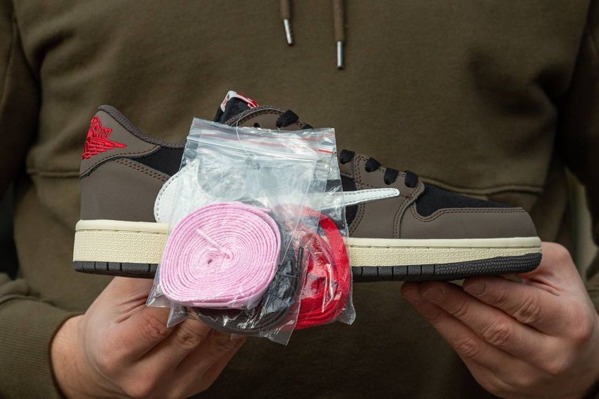 Air Jordan Retro 1 Low x Travis Scott 1540-629760 фото