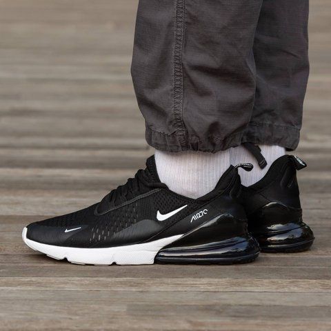 Nike Air Max 270 Black\White 1339-642990 фото